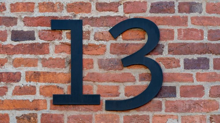 シウマ13の意味とは？携帯下4桁占いで13の効果や守護ナンバーをご紹介！